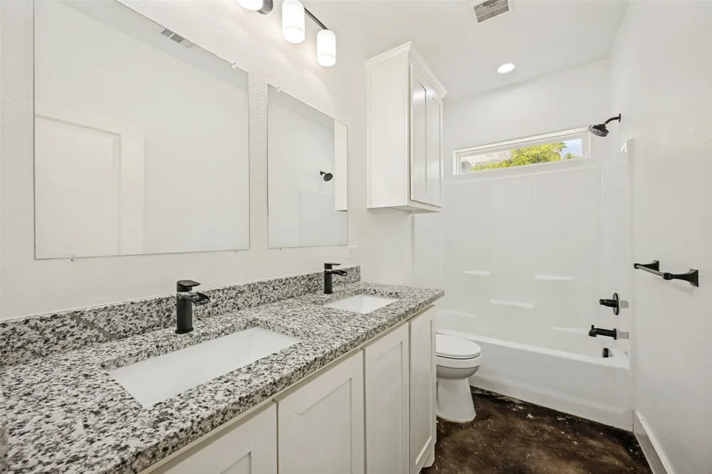 722 E Woodard Street Denison, TX 75021