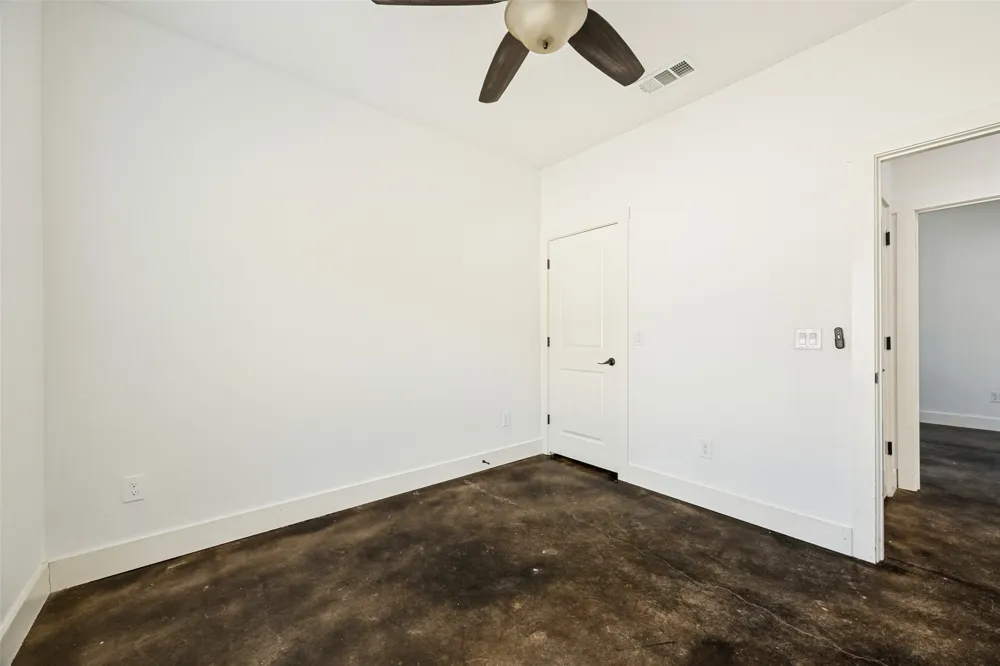 722 E Woodard Street Denison, TX 75021