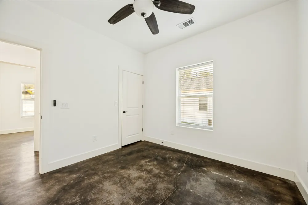 722 E Woodard Street Denison, TX 75021