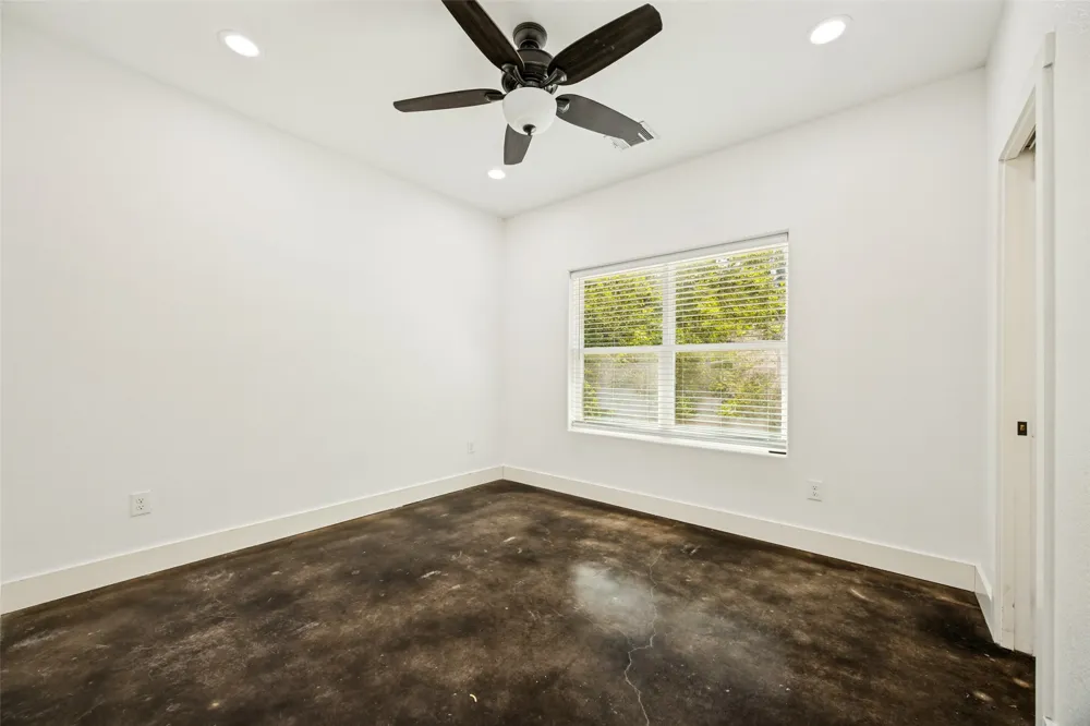 722 E Woodard Street Denison, TX 75021