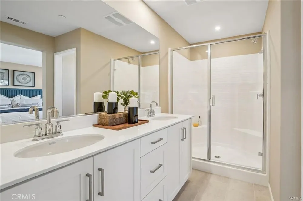 16100 Lumia Fontana, CA 92336