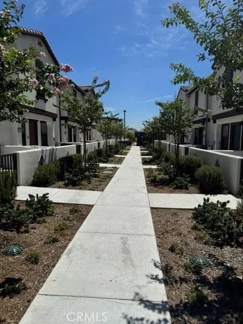 16100 Lumia Fontana, CA 92336