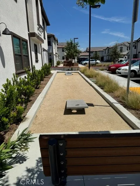16100 Lumia Fontana, CA 92336