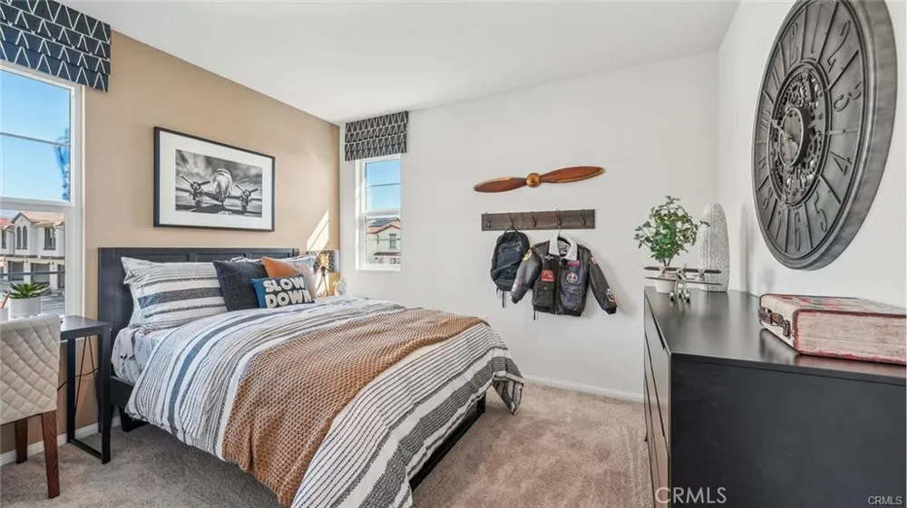 16100 Lumia Fontana, CA 92336