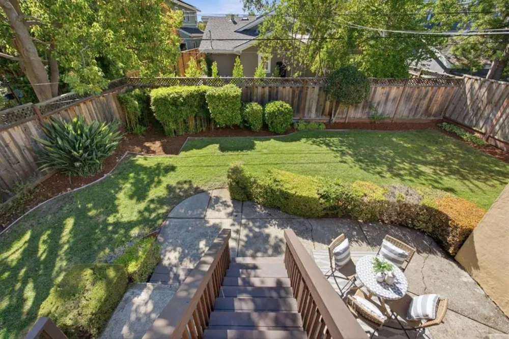 1945 Birch Avenue San Carlos, CA 94070