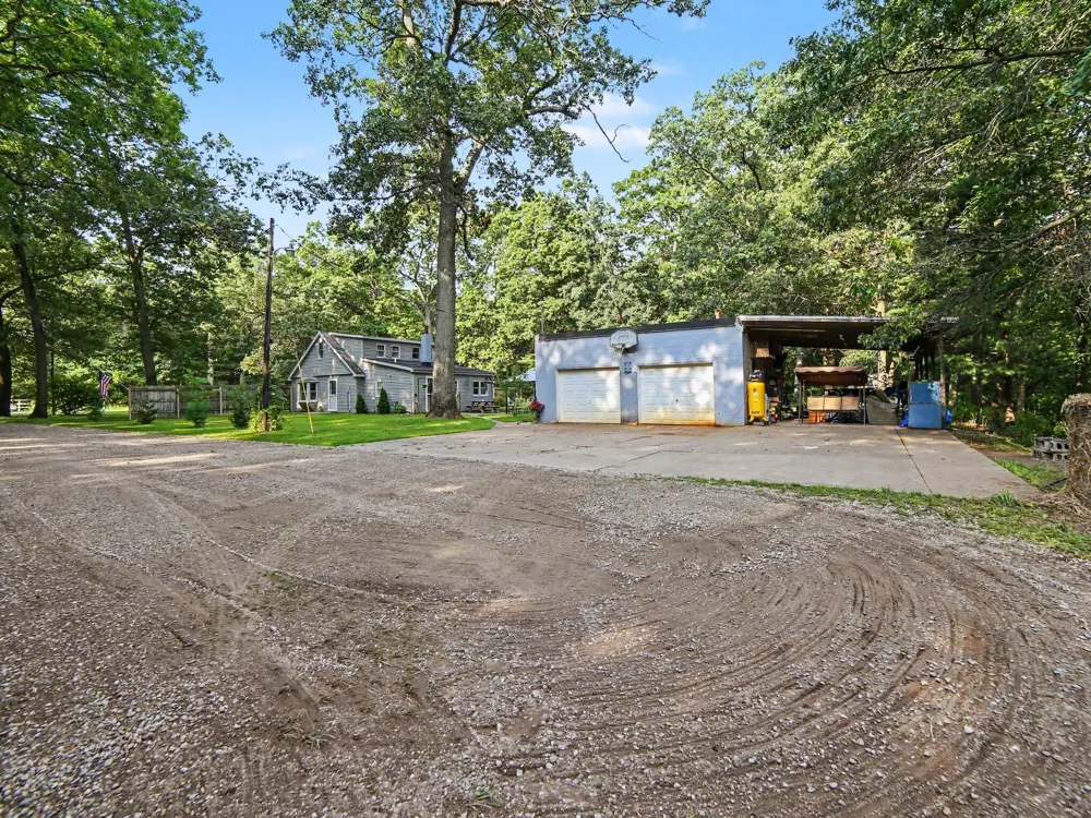 5690 White Road Muskegon, MI 49442