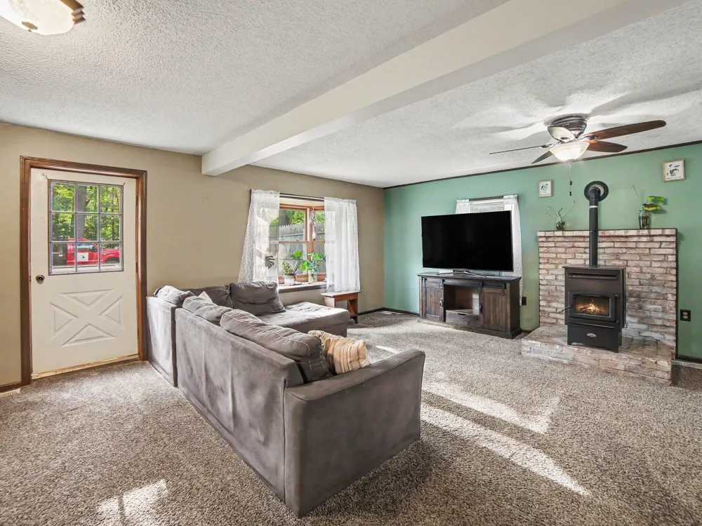 5690 White Road Muskegon, MI 49442