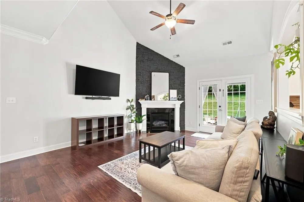 3038 Cullens Drive Graham, NC 27253