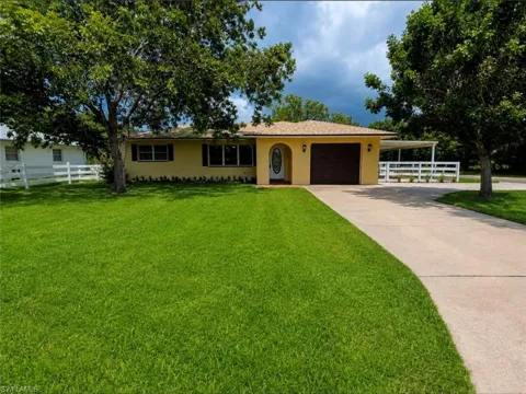 1798 Marilyn Drive