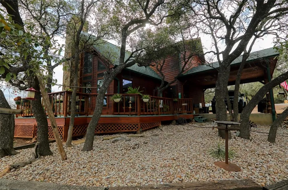 601 Echo Drive Spicewood, TX 78669