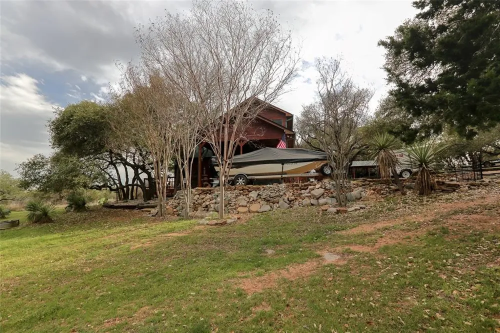 601 Echo Drive Spicewood, TX 78669