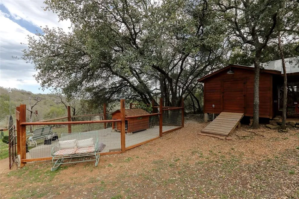 601 Echo Drive Spicewood, TX 78669