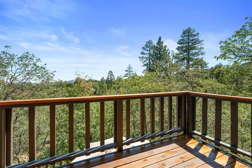 1550 Tuolumne Road Big Bear, CA 92314