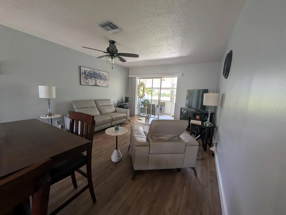 2671 Emory Drive E #B West Palm Beach, FL 33415