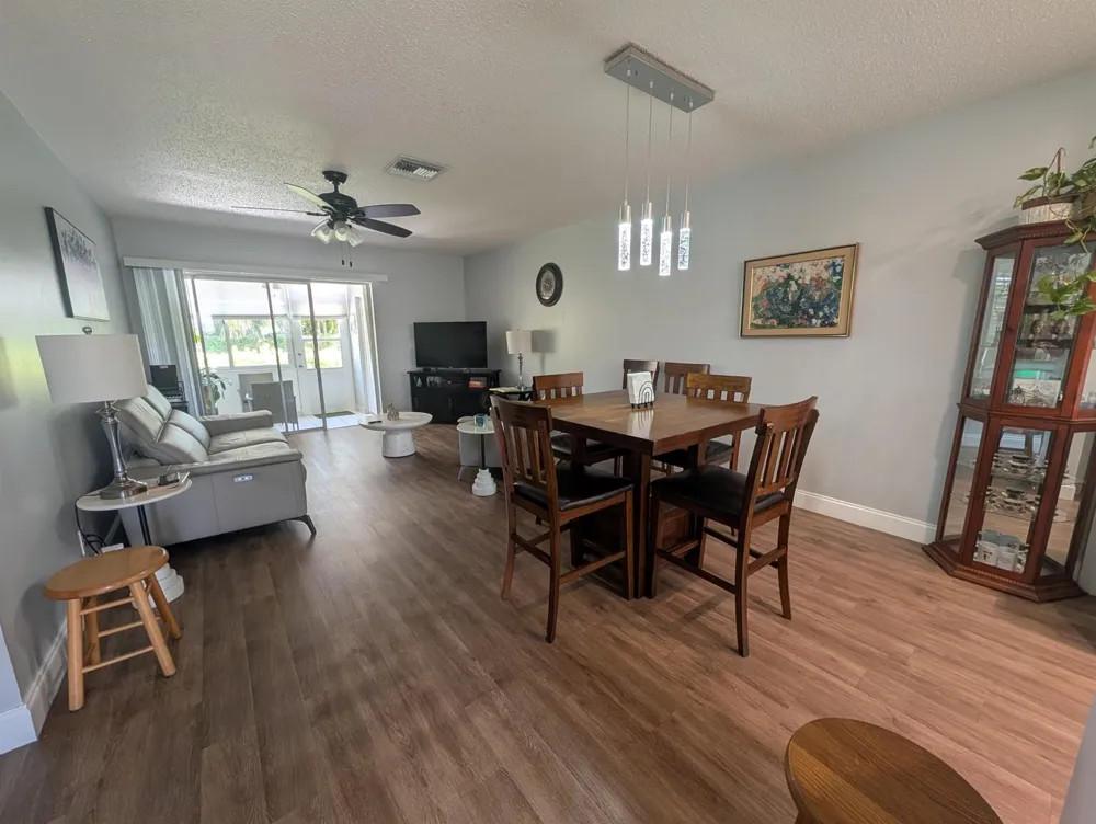 2671 Emory Drive E #B West Palm Beach, FL 33415