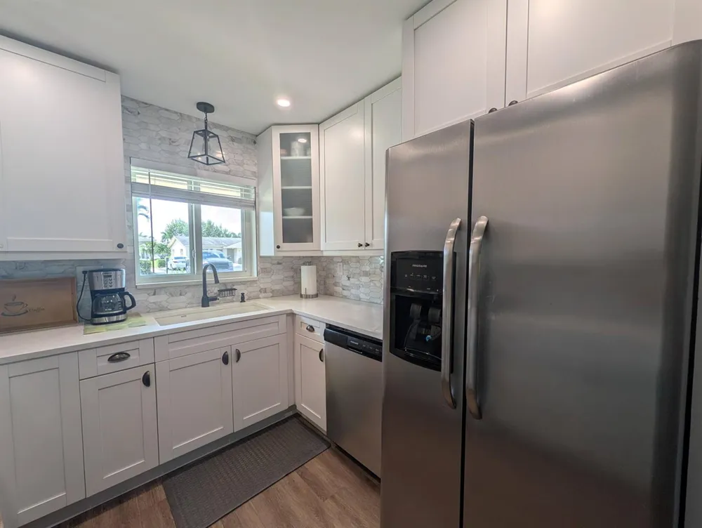 2671 Emory Drive E #B West Palm Beach, FL 33415