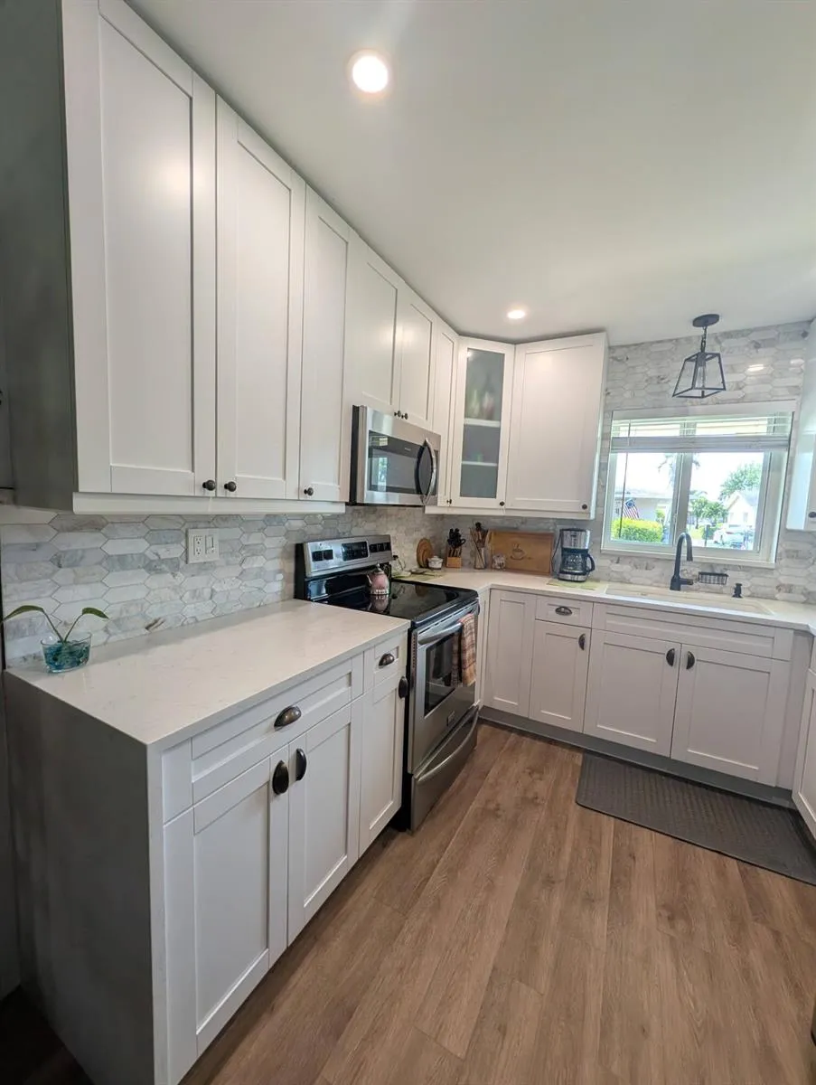 2671 Emory Drive E #B West Palm Beach, FL 33415