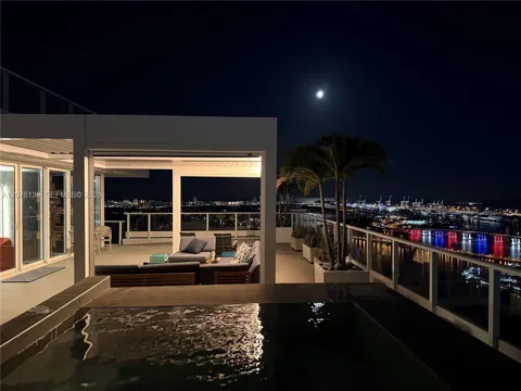 2020 Bayshore Dr #4104