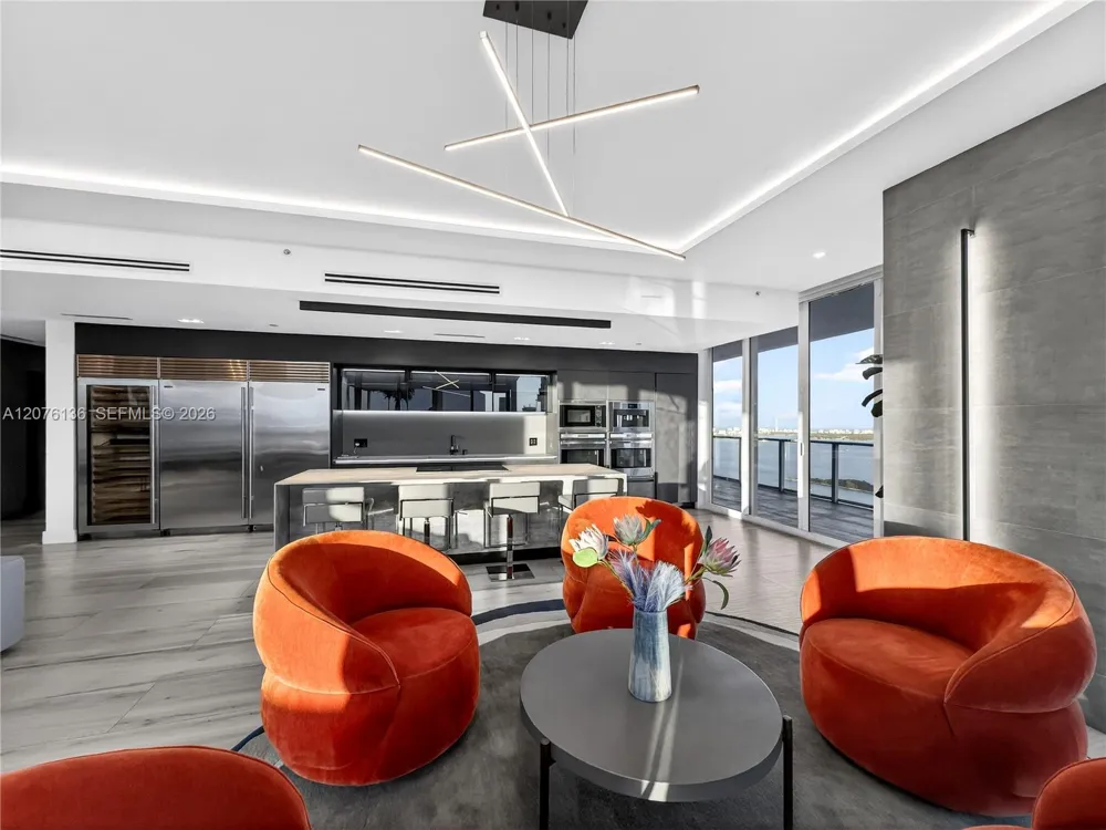 2020 Bayshore Dr #4104 Miami, FL 33137