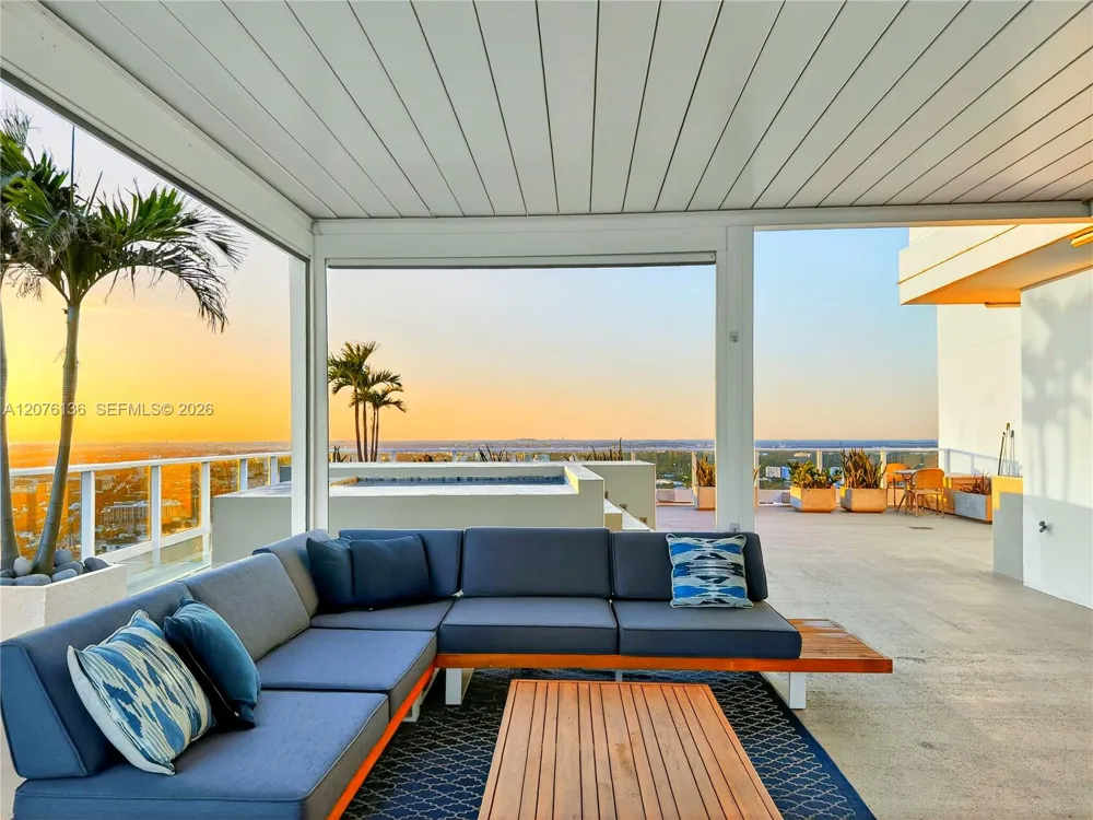 2020 Bayshore Dr #4104 Miami, FL 33137