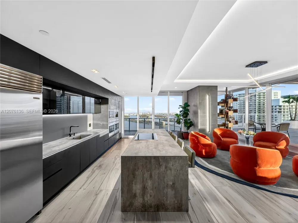 2020 Bayshore Dr #4104 Miami, FL 33137