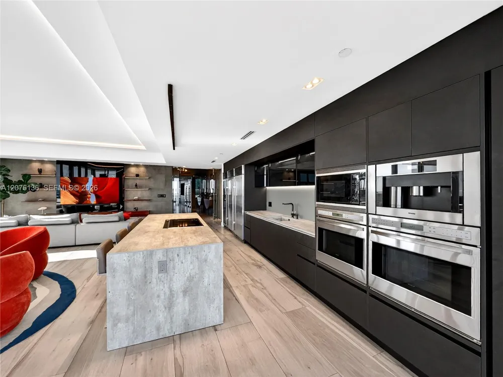 2020 Bayshore Dr #4104 Miami, FL 33137