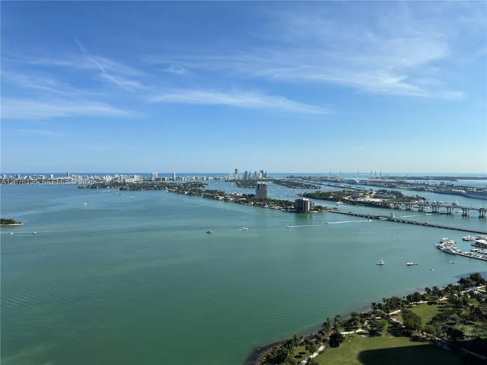 2020 Bayshore Dr #4104 Miami, FL 33137
