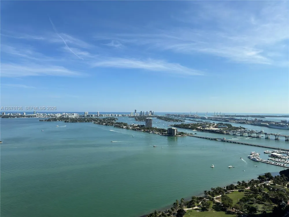 2020 Bayshore Dr #4104 Miami, FL 33137