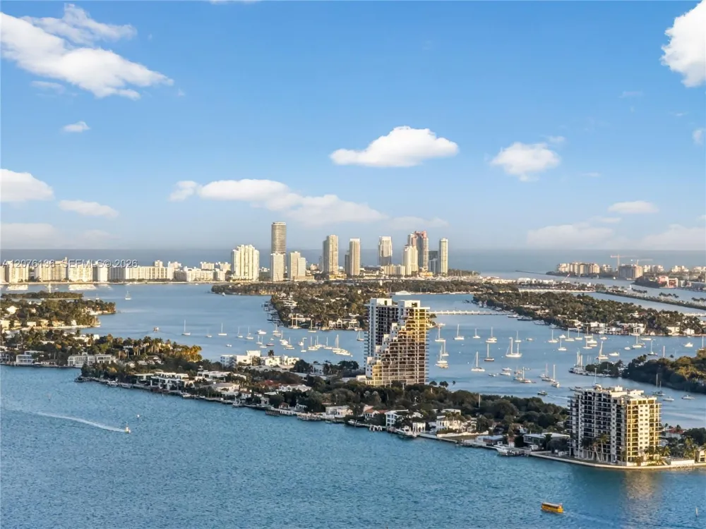 2020 Bayshore Dr #4104 Miami, FL 33137