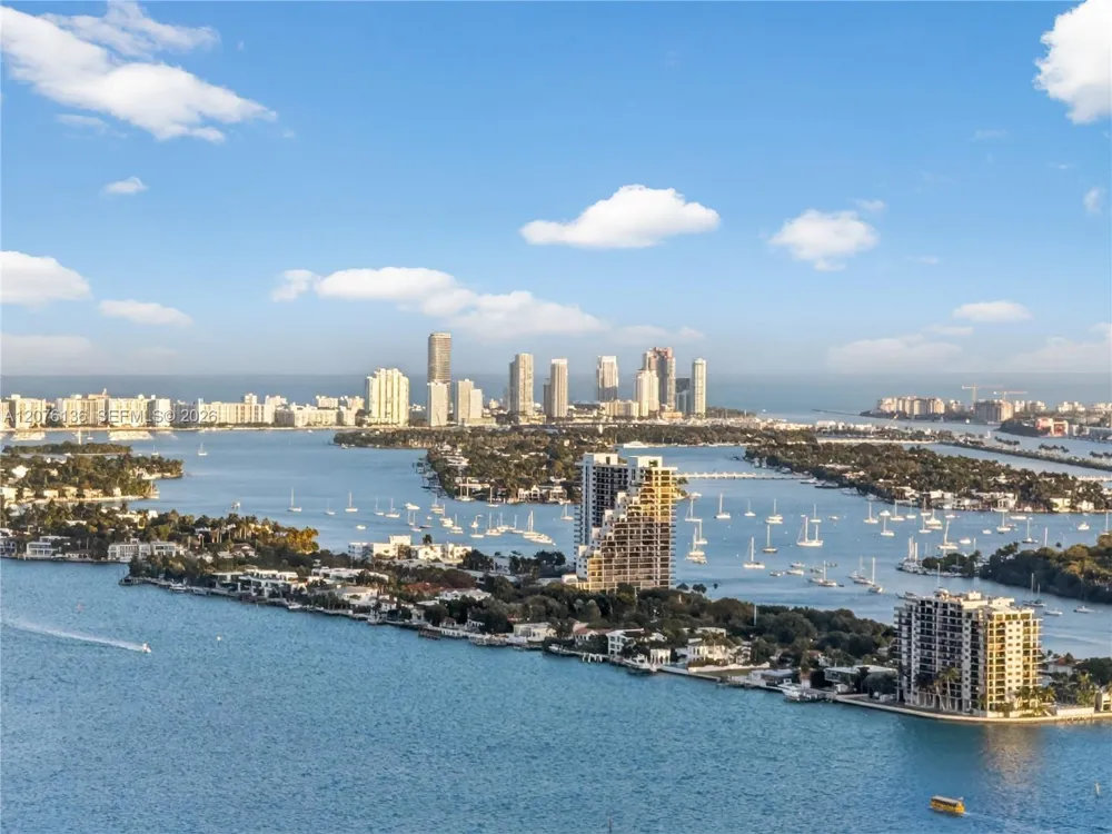 2020 Bayshore Dr #4104 Miami, FL 33137