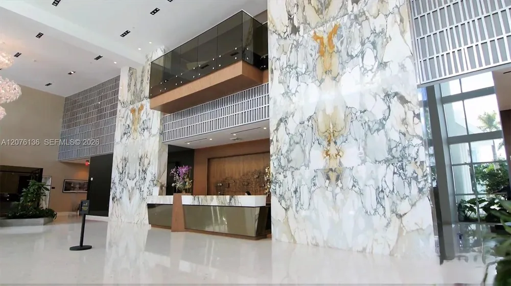 2020 Bayshore Dr #4104 Miami, FL 33137