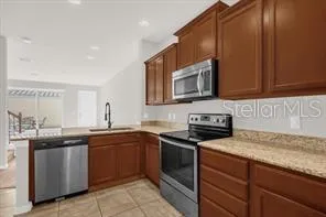11932 LORENZA LANE Orlando, FL 32827