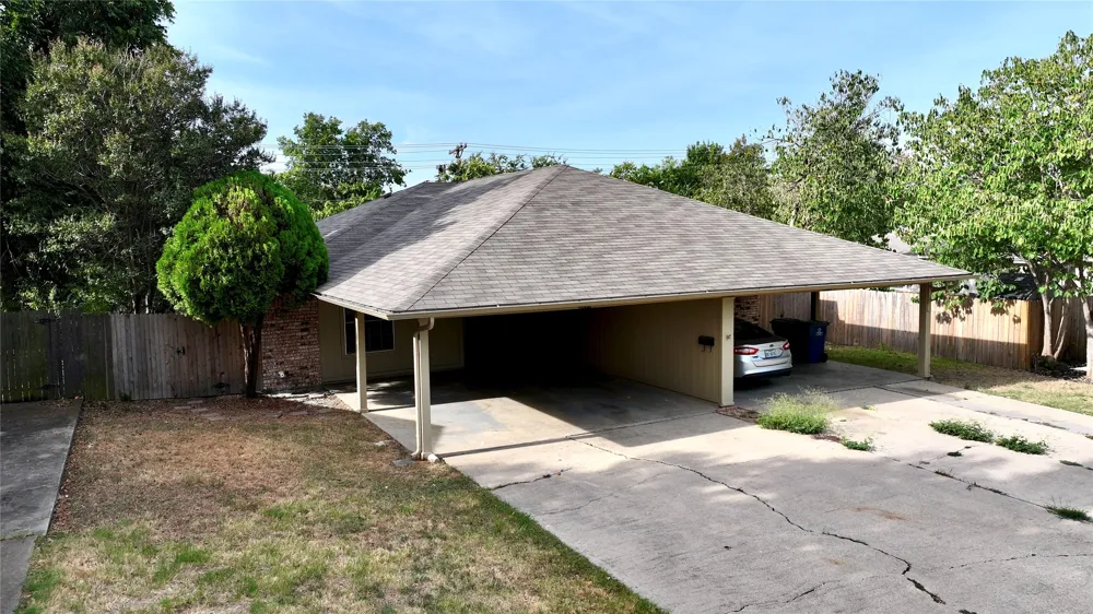 1505 Bellaire Drive Grapevine, TX 76051