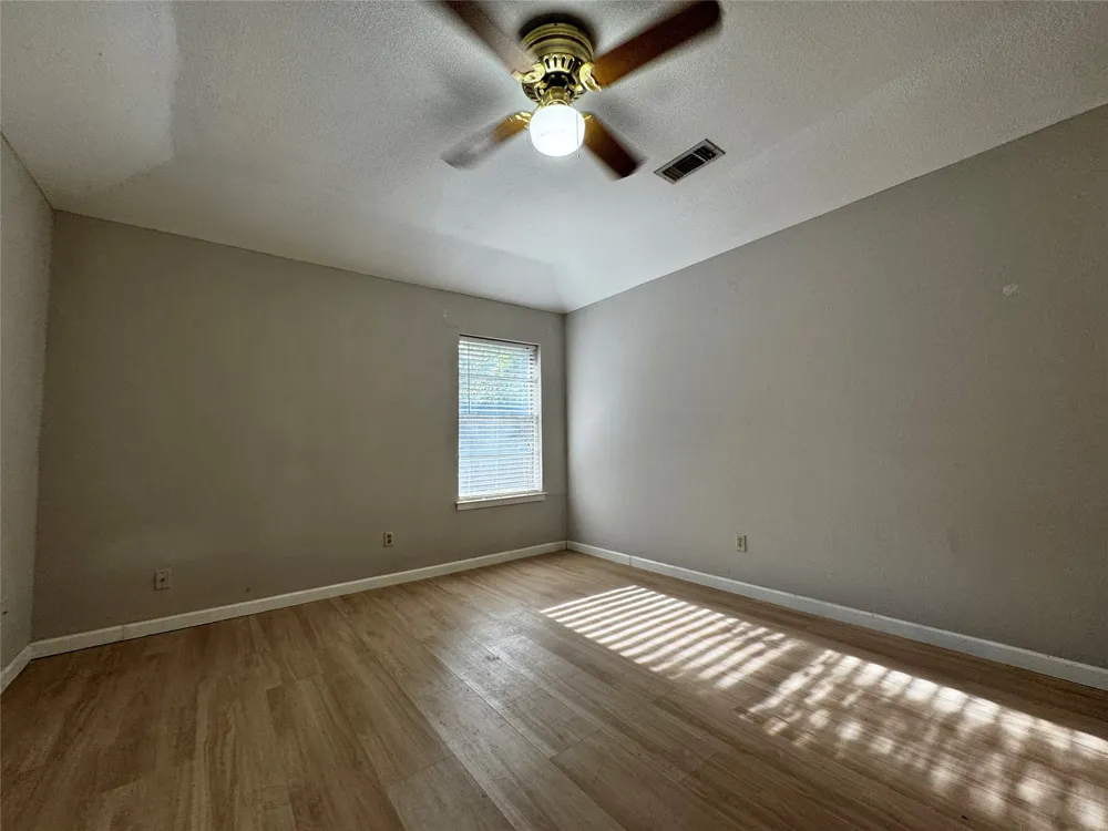 1505 Bellaire Drive Grapevine, TX 76051