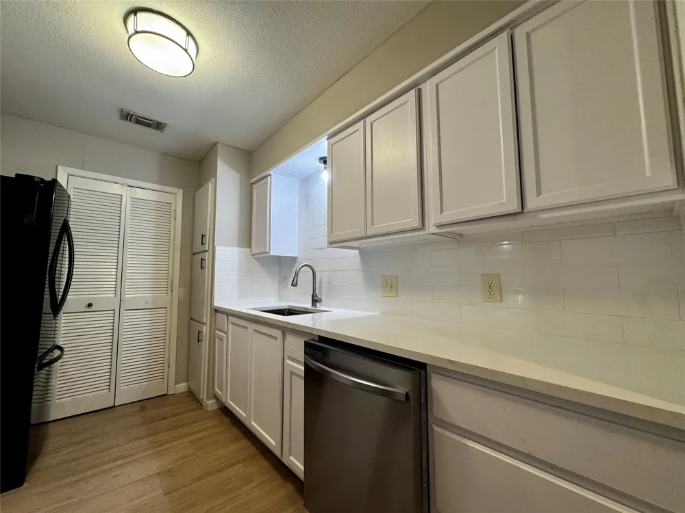 1505 Bellaire Drive Grapevine, TX 76051