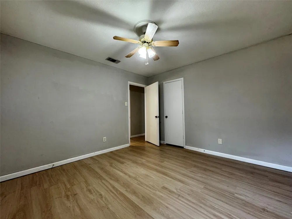 1505 Bellaire Drive Grapevine, TX 76051