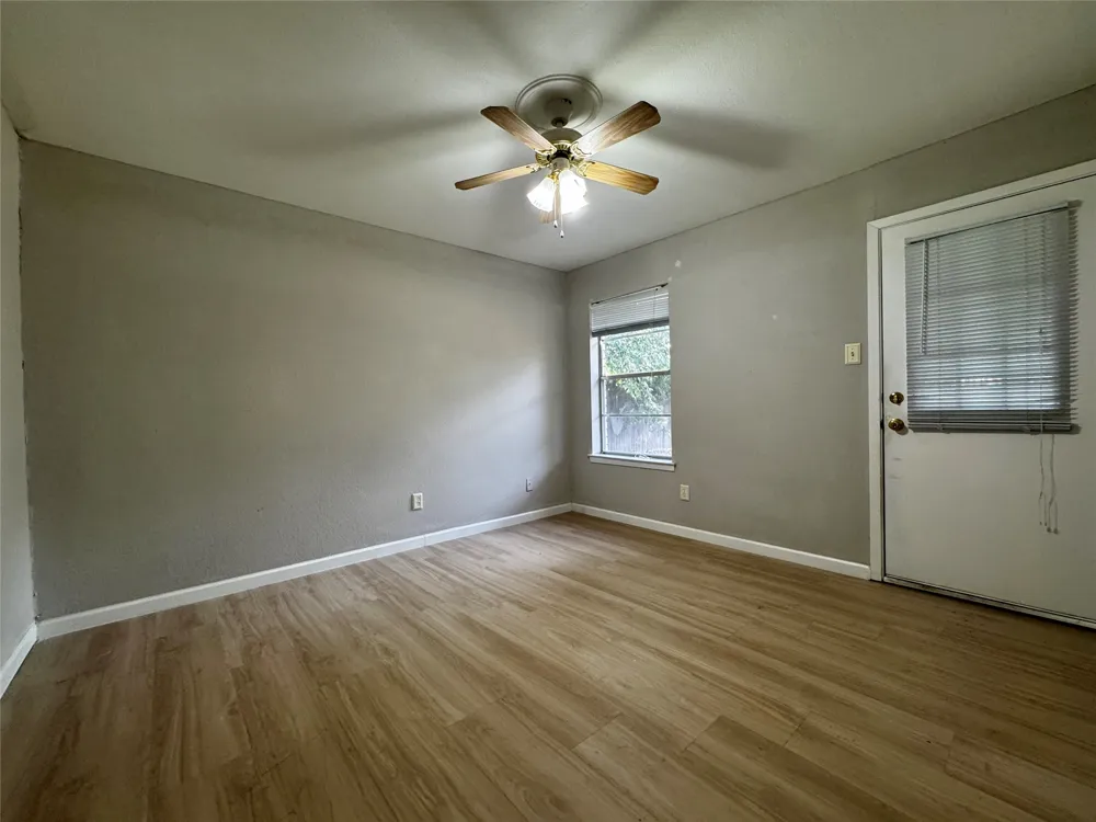 1505 Bellaire Drive Grapevine, TX 76051