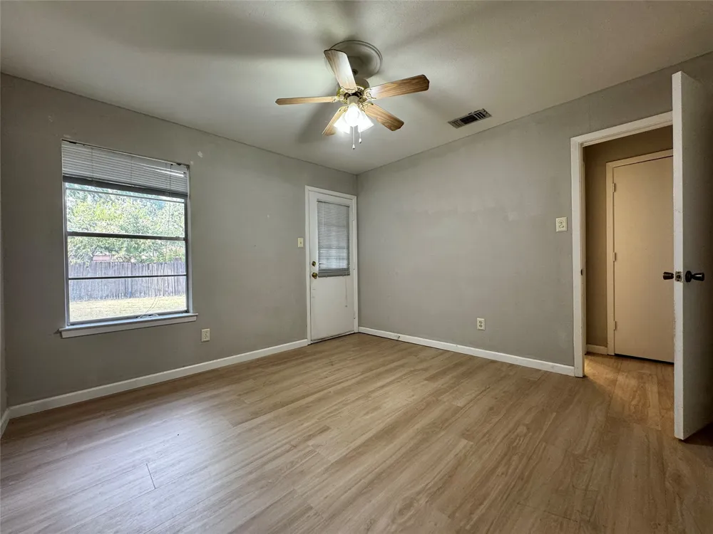 1505 Bellaire Drive Grapevine, TX 76051