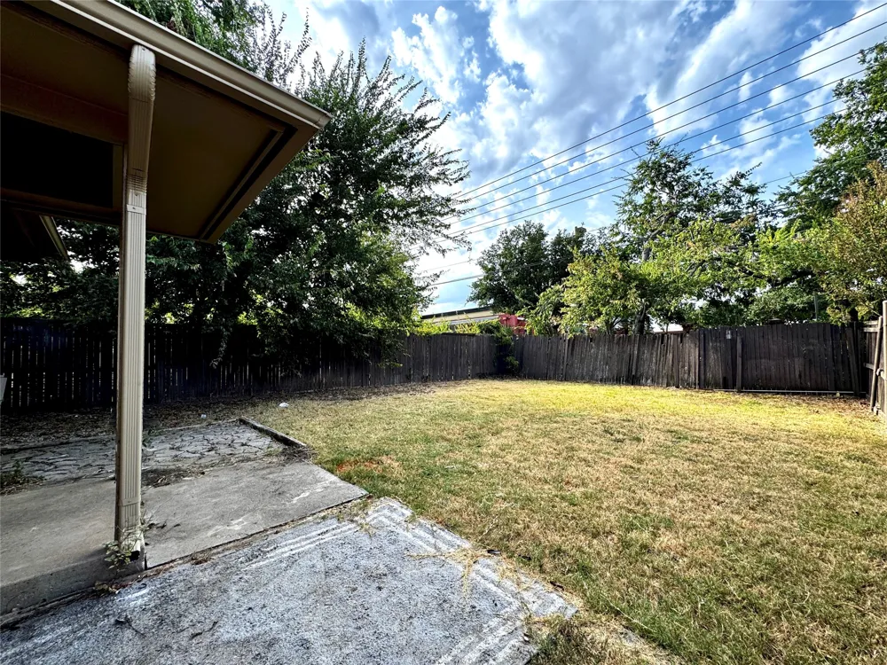 1505 Bellaire Drive Grapevine, TX 76051