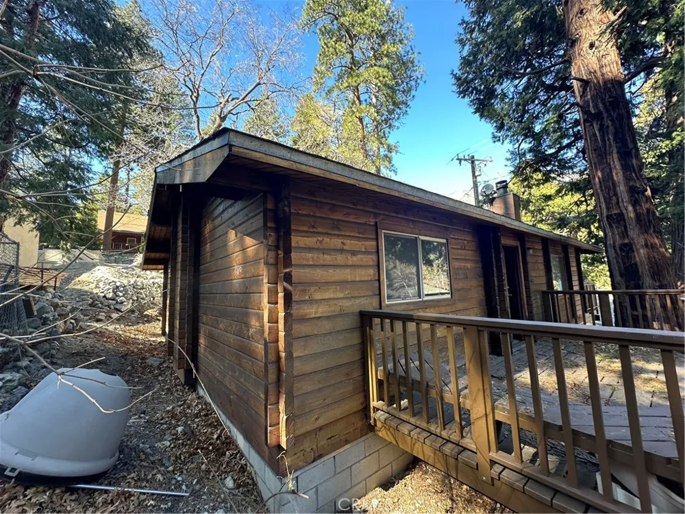 41267 Valley Of The Falls Drive Forest Falls, CA 92339
