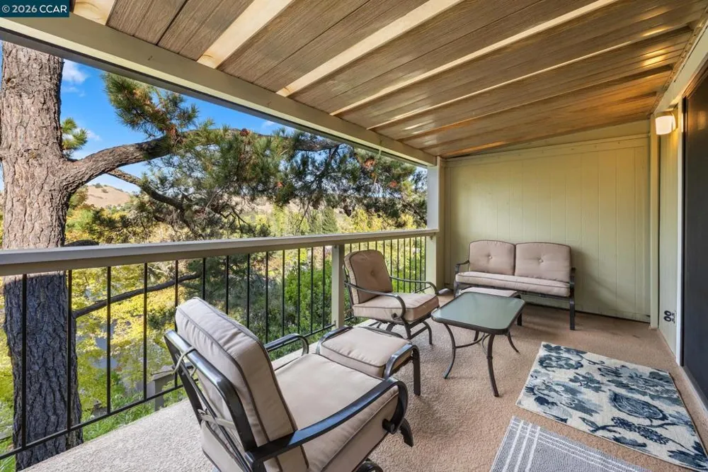 1300 Running Springs Road #5 Walnut Creek, CA 94595