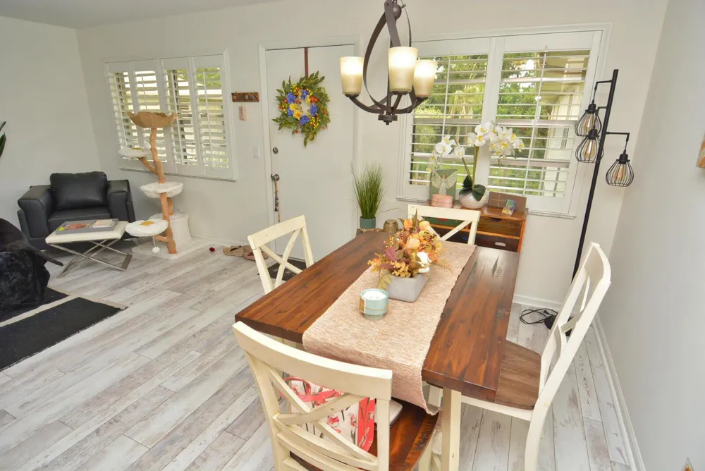 10 LAKE VISTA TRAIL #203 Port St. Lucie, FL 34952