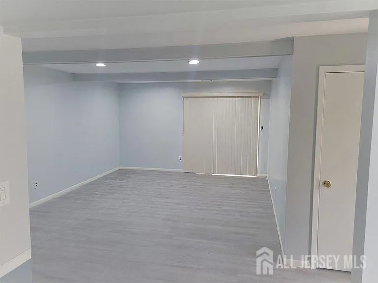 17 Deerberry Lane South Brunswick, NJ 08852