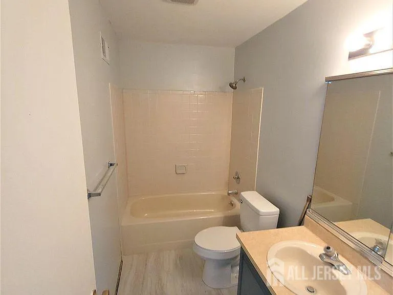 17 Deerberry Lane South Brunswick, NJ 08852