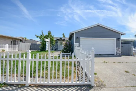 215 Rome Drive