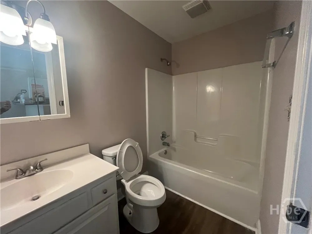 525 Rustwood Athens, GA 30606
