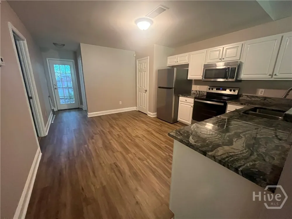 525 Rustwood Athens, GA 30606