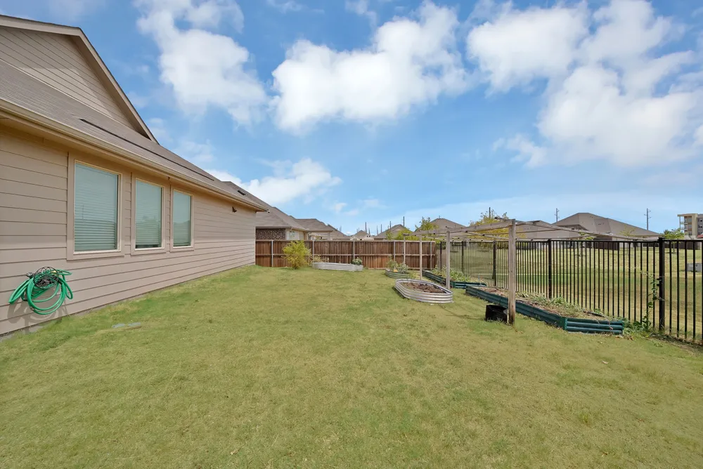 3101 Paruament Drive Denton, TX 76207