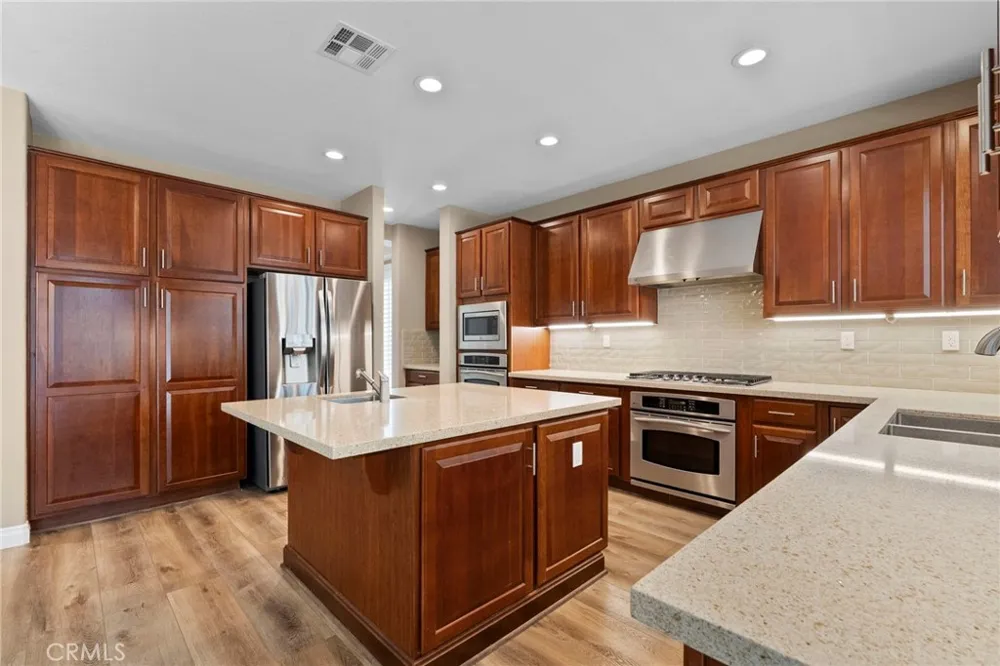 24027 Semillon Murrieta, CA 92562