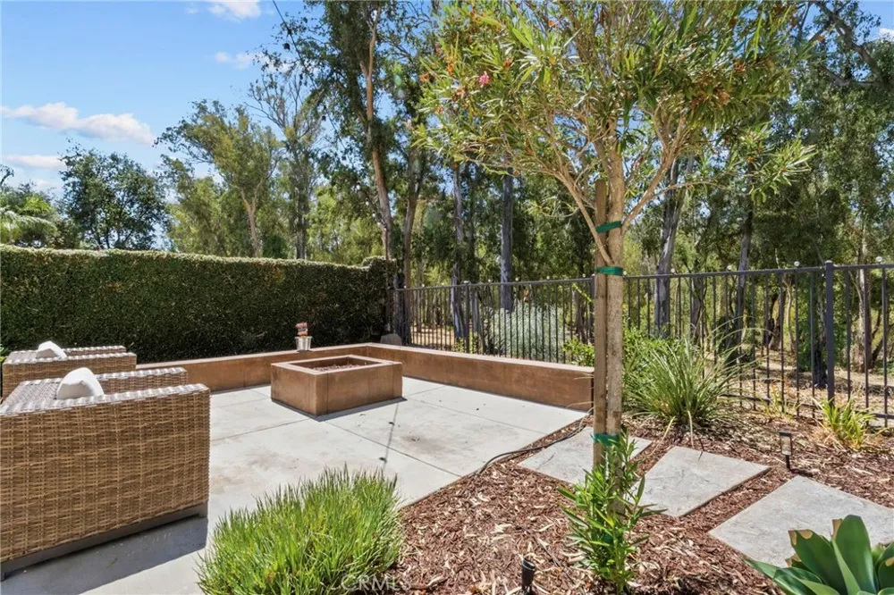 24027 Semillon Murrieta, CA 92562